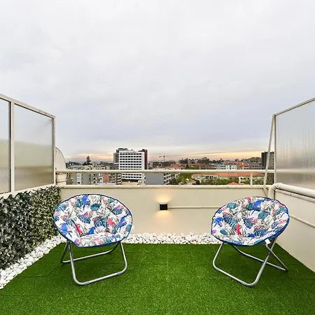 Julio Dinis Secret Retreat - By Guest Oporto