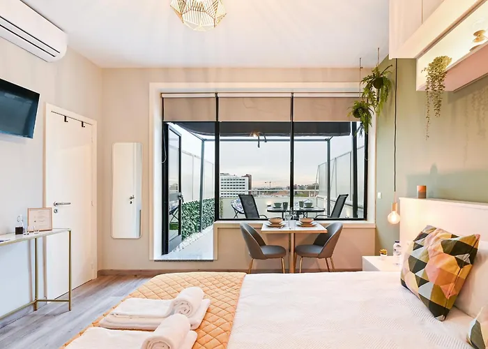 Julio Dinis Secret Retreat - By Guest *