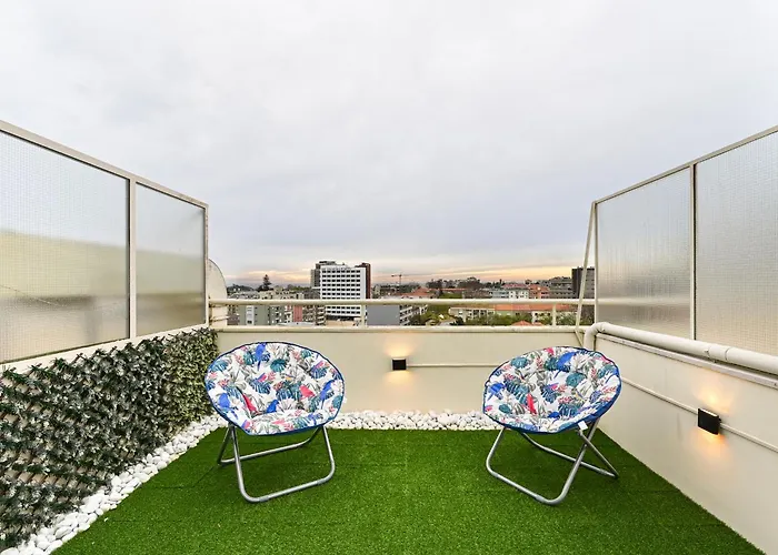 Julio Dinis Secret Retreat - By Guest Oporto