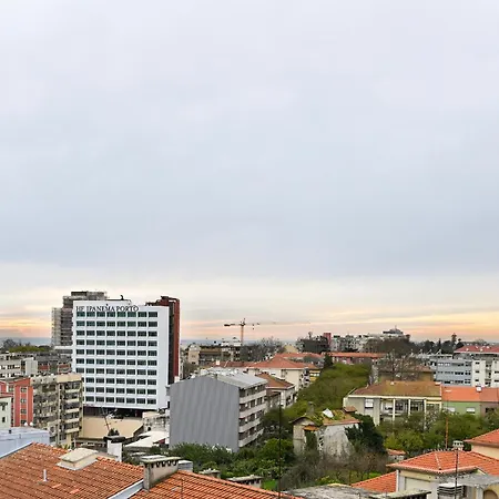 Julio Dinis Secret Retreat - By Guest * Porto