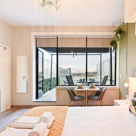 Julio Dinis Secret Retreat - By Guest *