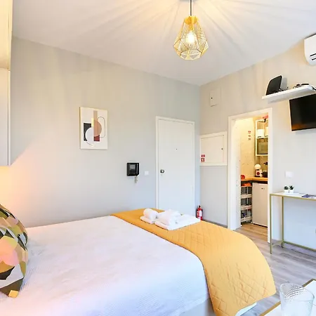 Julio Dinis Secret Retreat - By Guest Apartment